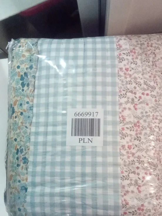 King Size Plaid & Floral Patchwork Comforter NWT  $100 Light Blue Unbranded