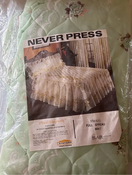 Vtg NOS Floral Rhapsody Ruffled Bedspread Mint Green Full Size