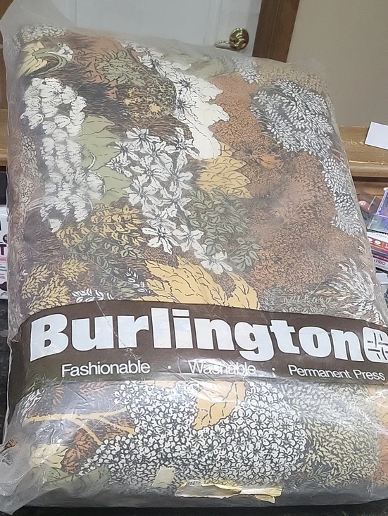 NIB Vintage Burlington Autumn Floral Comforter - Brown, Green, Cream Full Size