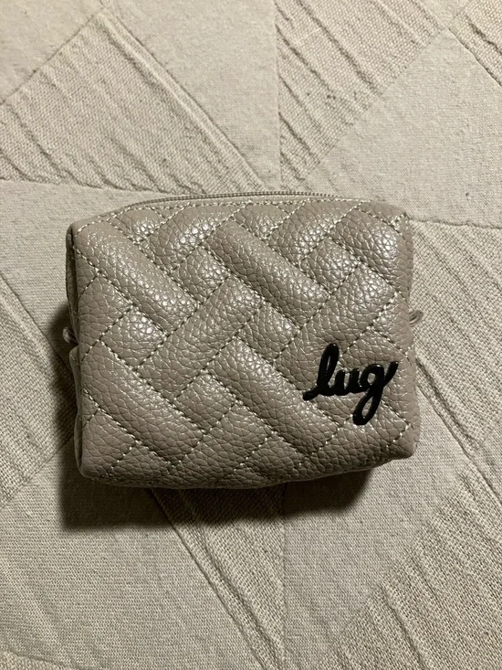 lug Small Quilted Pebbled Cosmetic Pouch in Taupe Gray