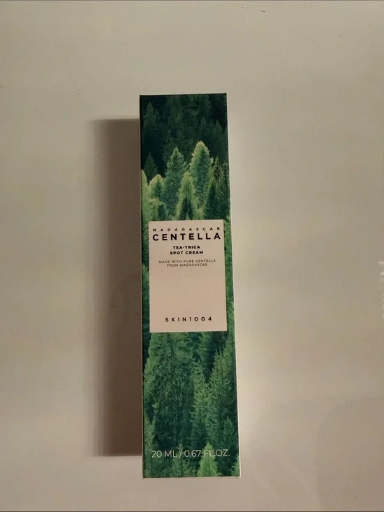 Skin1004 Madagascar Centella Tea-Tree Spot Cream - Green