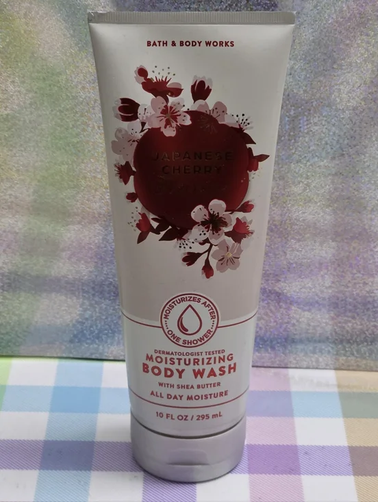 Bath & Body Works Japanese Cherry Blossom Moisturizing Body Wash 10oz NEW