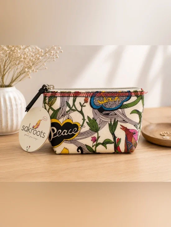 Sakroots Artist Circle Peace Cosmetic Pouch NWT | White Print Zip Bag