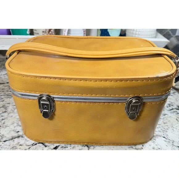 Vintage Train Case Womens L Mustard Yellow Retro Makeup Vanity Box Mid Century