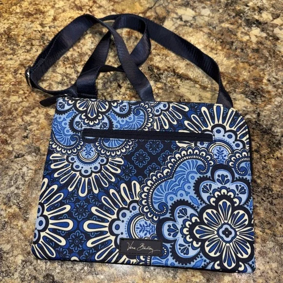 VERA BRADLEY Crossbody‎ Lighten Up Hipster Womens Bag Adjustable Strap
