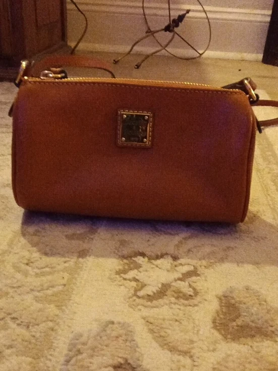 Dooney Burke Small Crossby Bag Gorgeous 🥰