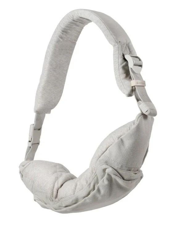 Classic Humble-Bee Light Gray Nurse-sling with Carrying Bag
