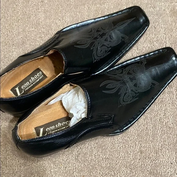 Black Men's NWOT Size 8 Loafers Career Office Dinner Party