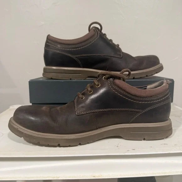 Clarks Leather‎ Oxford Shoes Mens 9.5 Dark Brown Good Casual Comfort Lace Up