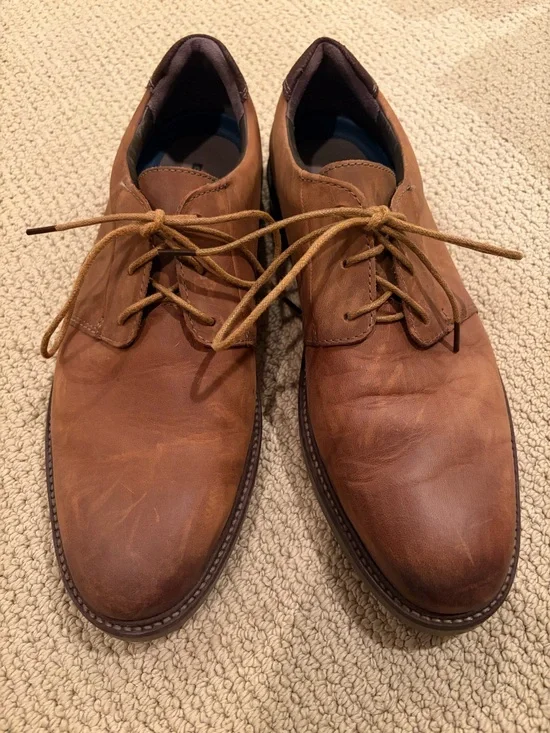 Clark’s Men's Brown Leather Derby Shoes - Classic Lace-Up size 11.5