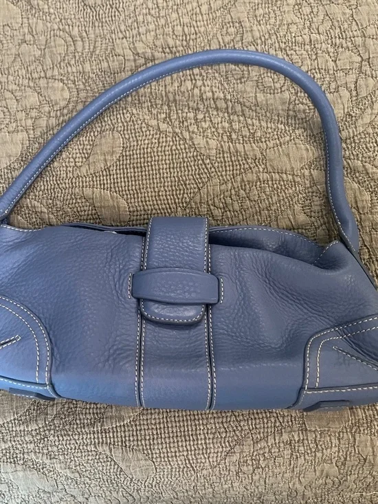 Ann Taylor Periwinkle Light Blue Pebbled Leather Magnetic Clasp Handle Clutch
