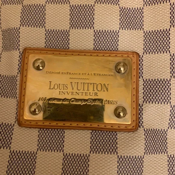 Authentic, like new, great condition Luise Vuitton hobo, cream checkers …
