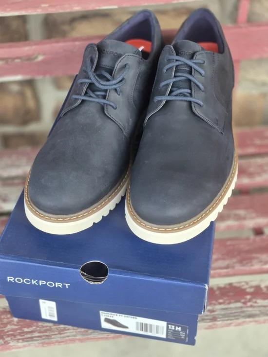 Rockport Men's Dark Navy Derby with White Sole Size 13. New With Blemishes