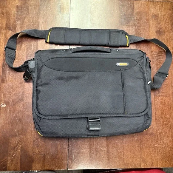 Targus Laptop Bag 12.5x16‎ Inch Large Laptop Bag With Removable Shoulder Strap