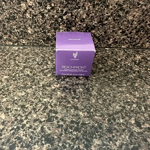 Younique Beachfront Highlighter