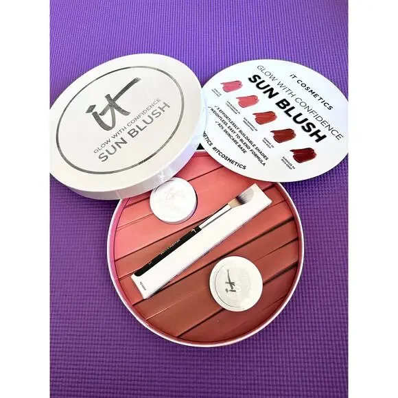 New It Cosmetics Glow With Confidence Sun Blush Kit 2 Blushes Luxe Brush