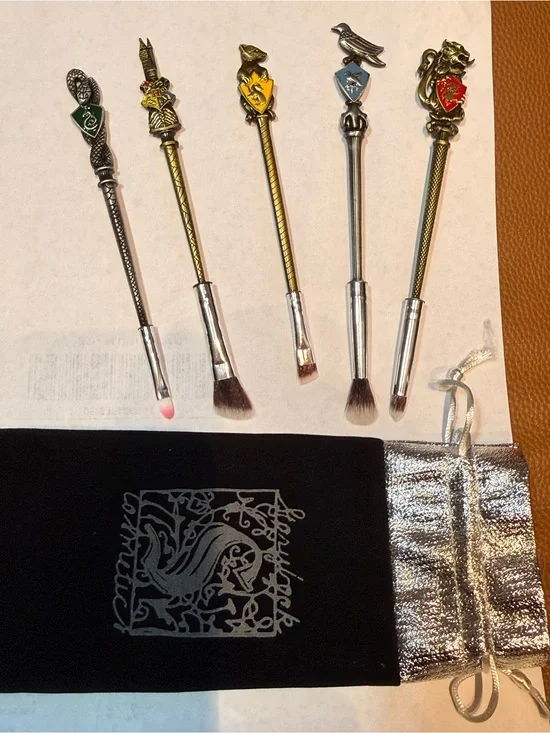 New Harry Potter 5 pc wizard makeup brushes