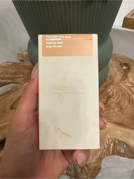 Haus Labs Triclone Skin Tech Foundation