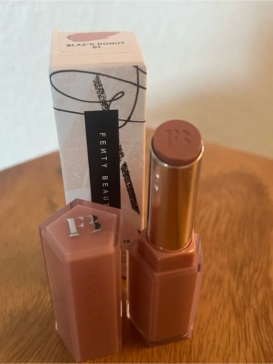 Fenty Beauty Gloss Bomb Stix High Shine Gloss Stick in Blaz'd Donut