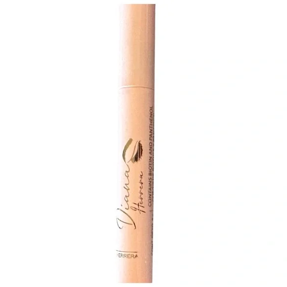 New DIANA HERRERA Brow & Lash Enhancing Serum