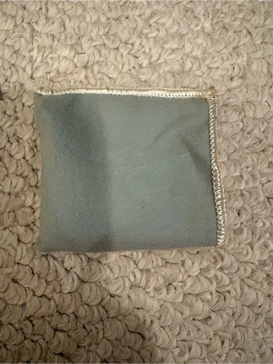 Revlon vintage Women’s compact with cover