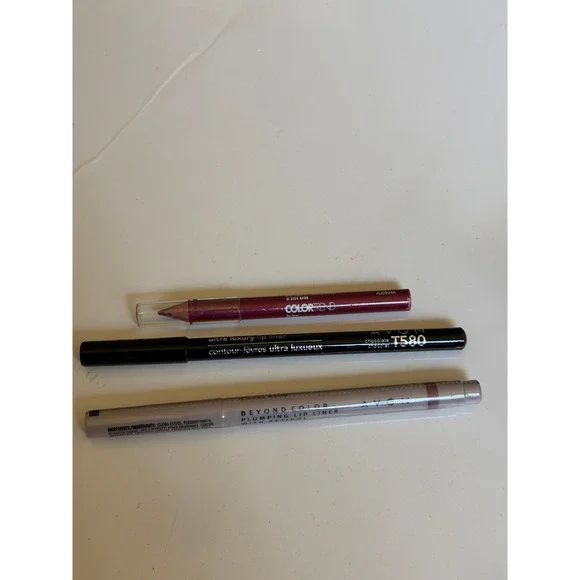 bundle of 3 Avon Lip Liner Trio Rosebud Chocolate Spice‎ Beyond Color Plumping