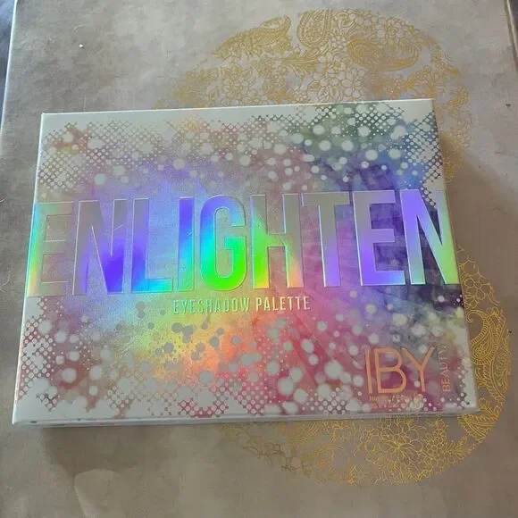 IBY BEAUTY Enlighten Eye Shadow Palette