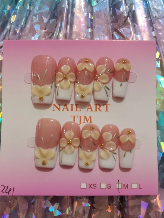 Nail Art Pink & Cream Floral Press-On Nails