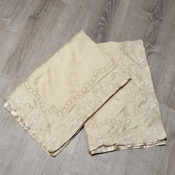 Luxe Versailles Bundle 2 silk  pillow cases decor embroidered cream