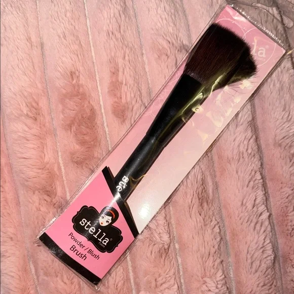 Stella powder‎ Blush Brush