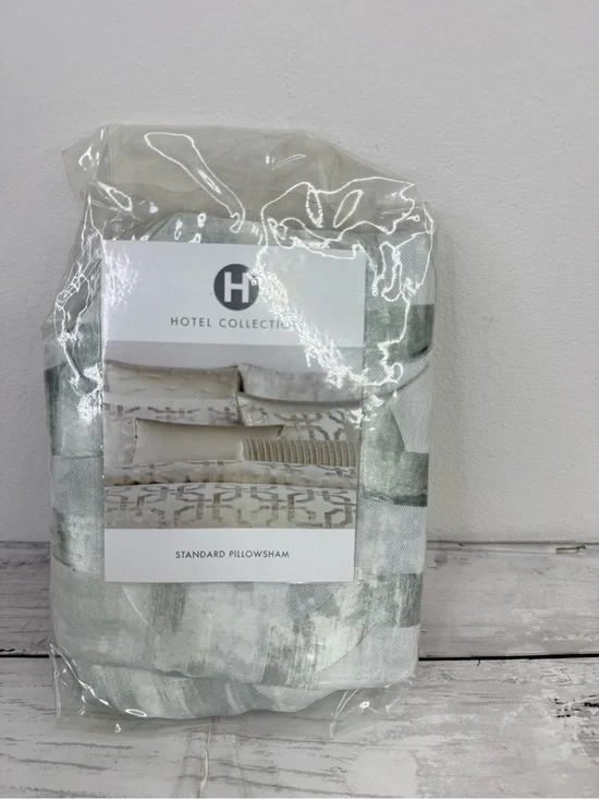 Hotel Collection Saige and Cream Standard Pillow Sham 1 pillowcase