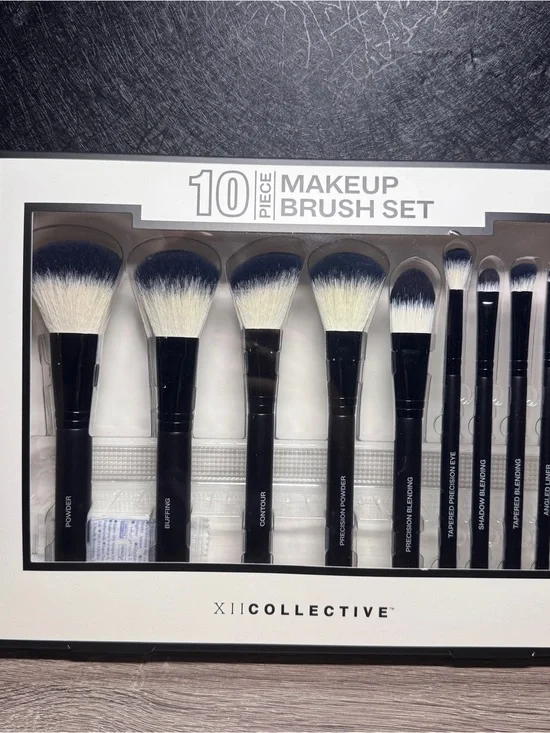 XII Collective 10-Piece Makeup Brush Set Synthetic Fiber Powder Contour Brush