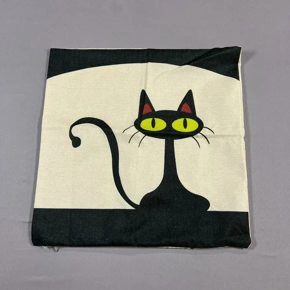 Wide Eyed Black Cat Pillow Cover 17.5