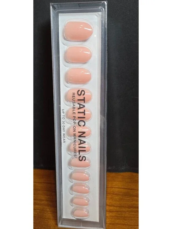 Static Nails reusable pop on manicures round style color: Jet Setter