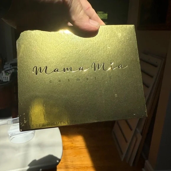 🌟 Mama‎ Mia Cosmetics Pressed Pigment Palette 🌟