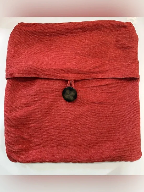 POTTERY BARN Pillow Cover TEXTURED 100% LINEN Big Button Rust Red 18” x 18”