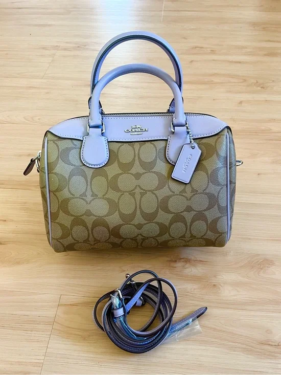 Coach Signature Mini Bennett Khaki Jasmine#F32203