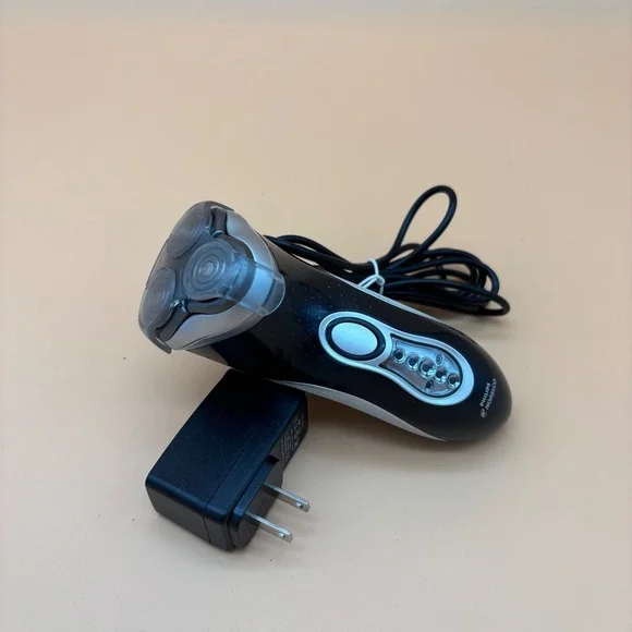 Philips Norelco Speed-XL 8171XL Men's Rechargeable Rotary Shaver with Charger