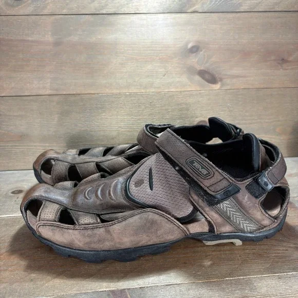 Teva Mens size 12 shoes Brown Leather Closed Toe hiking Fisherman sandals