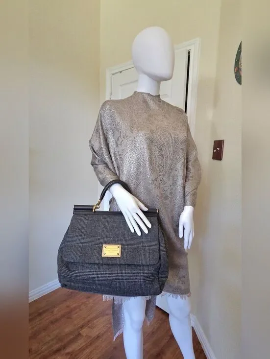 Dolce & Gabbana Woven Raffia Handbag (RARE)