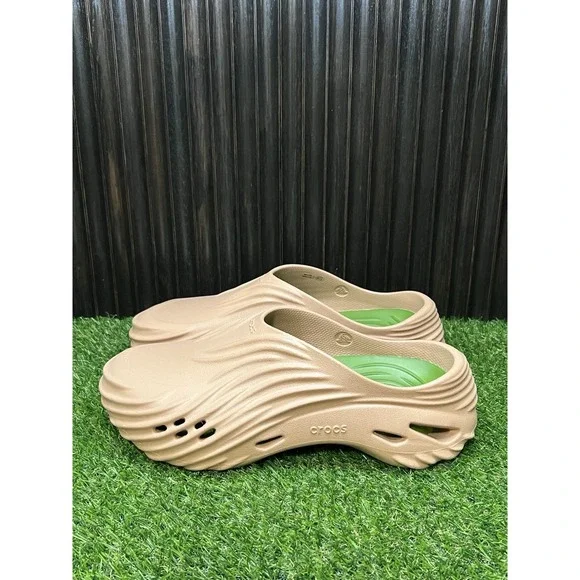 Size‎ 11 - Crocs Mens' Echo Wave Clogs - Cork/Kiwi