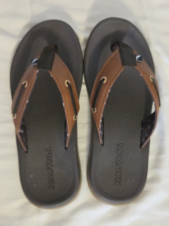 Nautica Men’s Brown and Black Leather-Trim Flip Flops