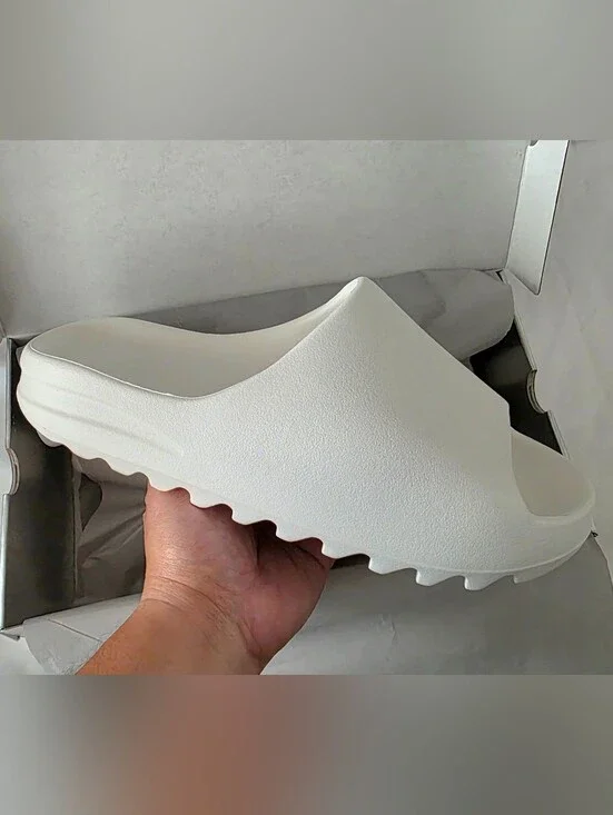 YEEZY YS-01 White Slide Authentic With New with Box In Hand size 14 Men's Rare