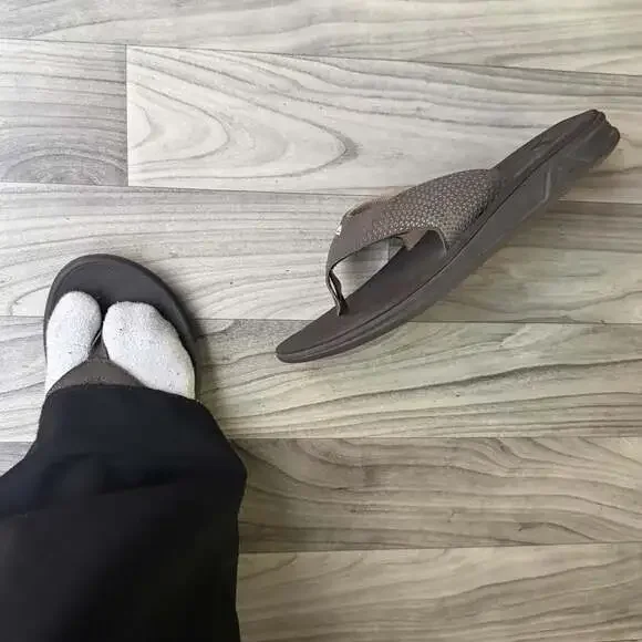 Reef Brown Surf Flip Flops Sandals Size 10