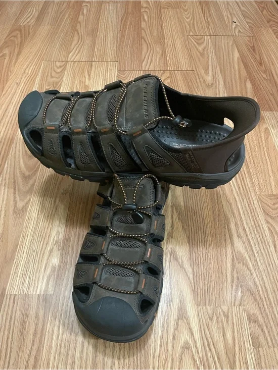 Skechers Men's Slip ins RF Tresmen Norvick Sandals Brown Size: 13