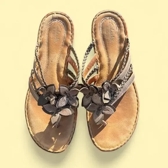 Super comfortable clarks artisan metallic