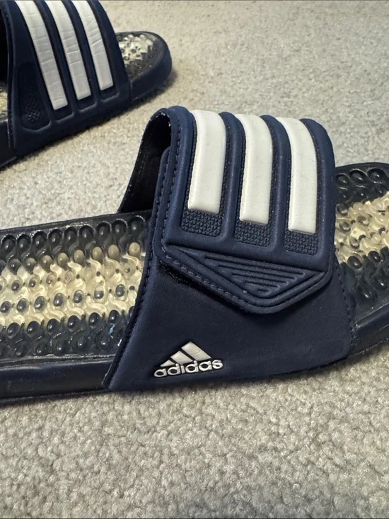 Men’s adidas sandals with Velcro size 9