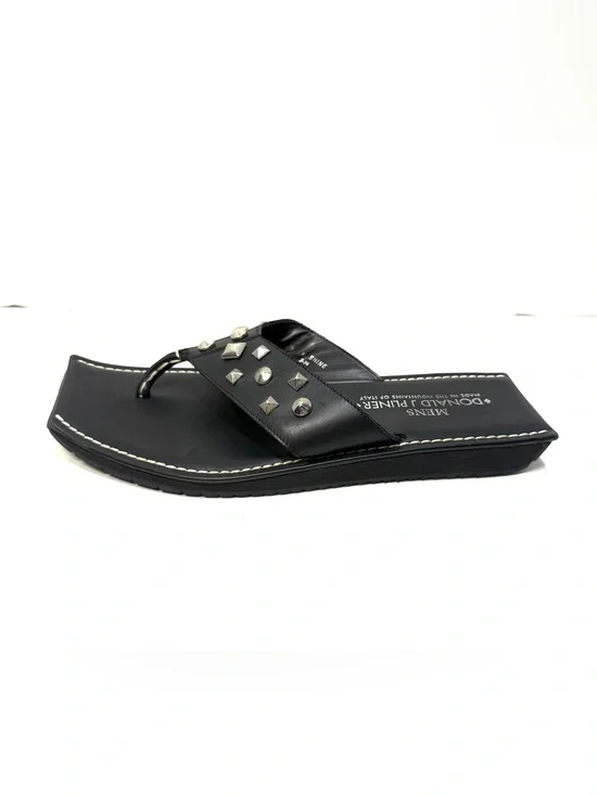 NEW Donald J Pliner Men’s Black Leather Metal Pyramid Studs Thong Sandal Size 9M