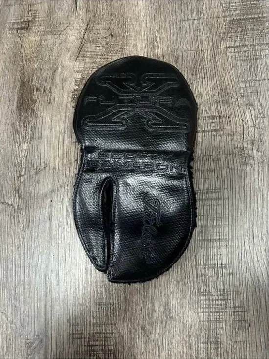 Scotty Cameron Blackout Futura Headcover