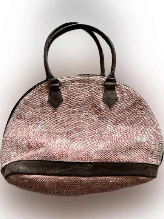 Indie Ella Classic Pink Canvas Dome Tote with Dark Trim, zipper closure
